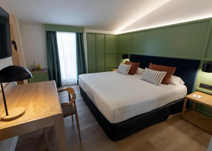 Intelier Rosa Hotel 4*