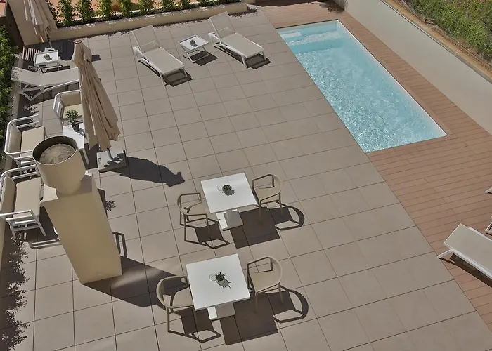Intelier Rosa Hotel